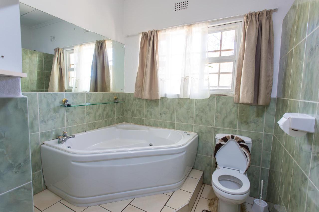 The Ad Lib Executive Lodge Lilongwe Luaran gambar